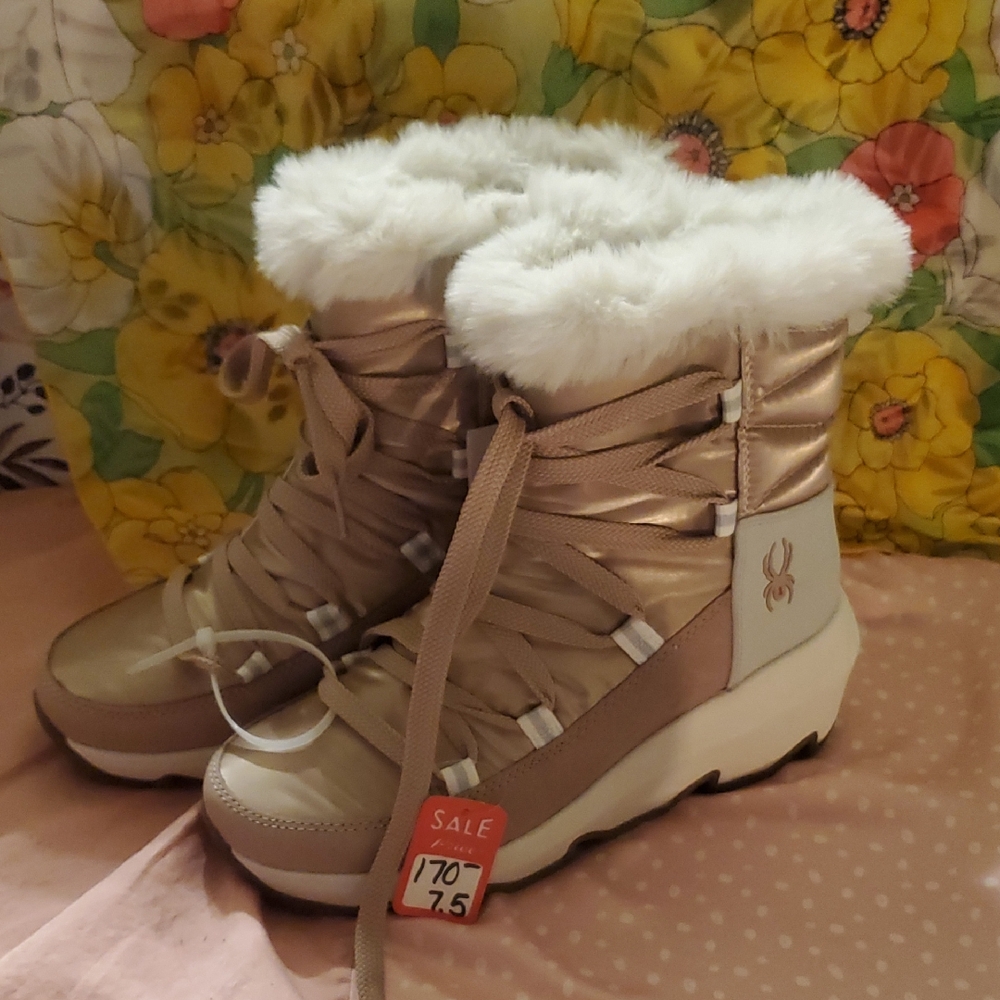 Stylish Women's Winter Lace-Up Ankle Boots - Light Pink